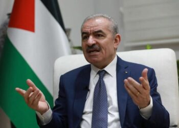 اشتية يُطالب الاحتلال بإعادة الأموال المحتجزة ويوجه رسالة للاحتلال !