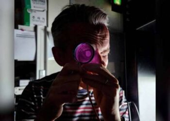 فحص العين يكشف مرض السكري وارتفاع الضغط