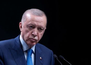أردوغان يعلن تخصيص 30 مليار دولار لتحفيز التكنولوجيا المتقدمة وتعزيز إنتاج السيارات الكهربائية