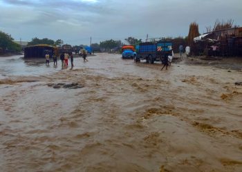 أمطار غزيرة تفاقم معاناة النازحين شرق السودان