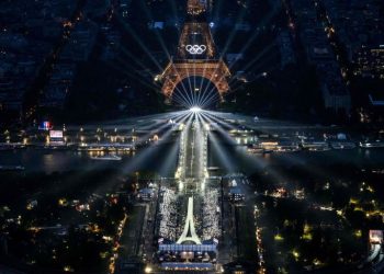 ممثل المشهد المثير للجدل بأولمبياد باريس يعتذر للمسيحيين وتساؤل إسلامي غاضب