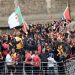 ورود في نهر السين.. وفد الجزائر الأولمبي يكرم ضحايا "مجزرة باريس" 97 ورود في نهر السين.. وفد الجزائر الأولمبي يكرم ضحايا “مجزرة باريس”