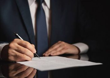 بايدن وخامنئي يمكنهما إرغام نتنياهو على اتخاذ قرار