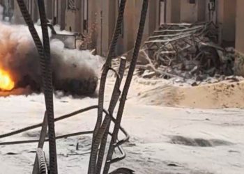 المقاومة تعلن قتل جنود والاحتلال يقصف مدرسة تؤوي نازحين بغزة