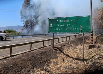 فايننشال تايمز: شمال إسرائيل يعيش أكبر عملية إجلاء منذ 70 عاما