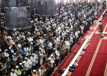 ملايين حول العالم يؤدون صلاة الغائب على هنية