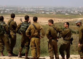 مقتل ضابط إسرائيلي خلال معركة وسط قطاع غزة