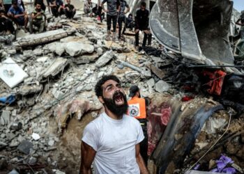 445 يوما للحرب: شهداء بالعشرات واستهداف لجان حماية المساعدات