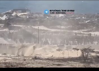 بدء الآلية الجديدة…الاف الغزيين يتوجهون إلى مراكز التوزيع في رفح