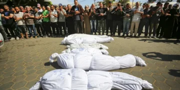 3 شهداء و35 مصابا برصاص الاحتلال قرب مركز المساعدات برفح