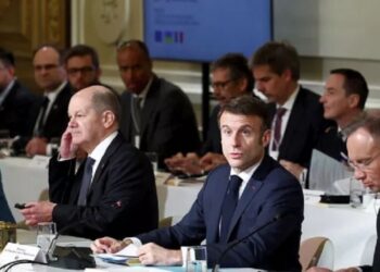 ماكرون: وزراء خارجية الاتحاد الأوروبي سيناقشون انتهاكات إسرائيل في غزة والضفة الغربية