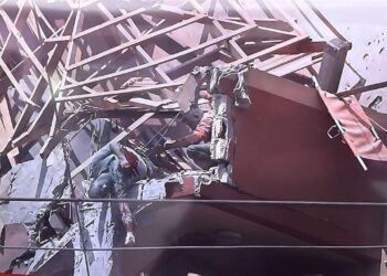 7 شهداء بينهم صحفيون في قصف إسرائيلي على مجمع ناصر الطبي بخان يونس