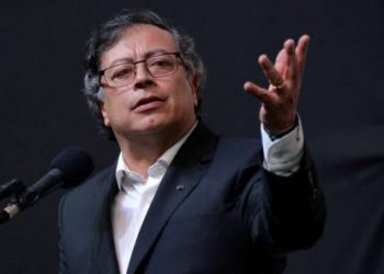 كولومبيا تدعو لتشكيل جيش عالمي لتحرير فلسطين واعتقال مجرمي الحرب نتنياهو وترامب