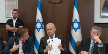 نتنياهو يأمر بعدم تقديم مشاريع قوانين لتطبيق السيادة على الضفة الغربية 21 نتنياهو يأمر بعدم تقديم مشاريع قوانين لتطبيق السيادة على الضفة الغربية