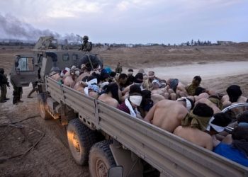 مئات الاسرى من غزة بالسجون الإسرائيلية في عداد المفقودين