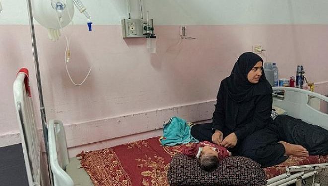 وصول عدد من مرضى غزة المُرحلين من القدس إلى كرم أبو سالم 96 mrd ghz 2