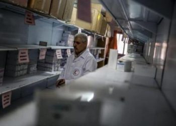 الرعاية الصيدلانية في غزة تحذر: انهيار طبي وشيك بسبب نقص الأدوية