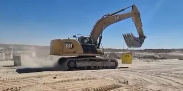 الاحتلال يوسع نطاق سيطرته ويواصل النسف والتدمير بغزة