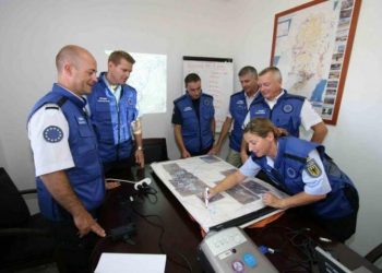 وصول قوة المراقبة الأوروبية وموظفين فلسطينيين إلى معبر رفح تمهيدًا لإعادة فتحه