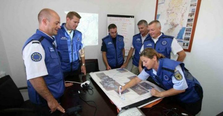 وصول قوة المراقبة الأوروبية وموظفين فلسطينيين إلى معبر رفح تمهيدًا لإعادة فتحه 95 الدولية الدارةمعبر رفح