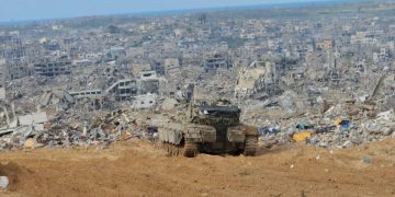 يديعوت أحرونوت: وهم السلام في غزة يتلاشى.. إسرائيل وحماس أقرب لاستئناف القتال 19 يديعوت أحرونوت: وهم السلام في غزة يتلاشى.. إسرائيل وحماس أقرب لاستئناف القتال