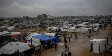 مخطط إسرائيلي لإقامة مخيم كبير في رفح مجهز بتقنية التعرف على الوجوه