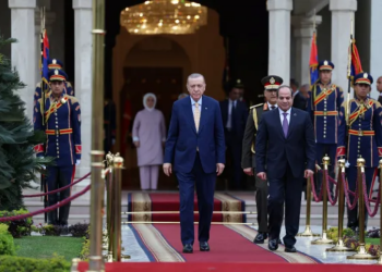 أردوغان يزور القاهرة ويلتقي السيسي اليوم