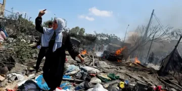 تصعيد جديد في غزة.. قصف إسرائيلي يستهدف مناطق قرب الخط الأصفر