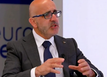 وزير المالية يؤكد ضرورة الإسراع في تنفيذ مرحلة التعافي في قطاع غزة وتمكين السلطة من مسؤولياتها