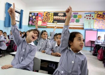 بسبب الأزمة المالية: “الأونروا” تقلّص دوام مدارسها إلى 4 أيام أسبوعيًا