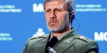 قائد الجيش الإيراني: تمكنا من فرض إرادتنا على العدو في لبنان