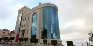 بالأرقام.. بنك فلسطين يتصدر قائمة القطاع المصرفي