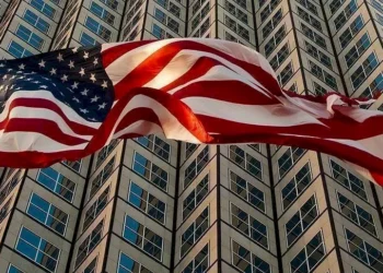 الجيش الأمريكي يعلن انتهاء الضربات على إيران ويؤكد جاهزيته للتصعيد